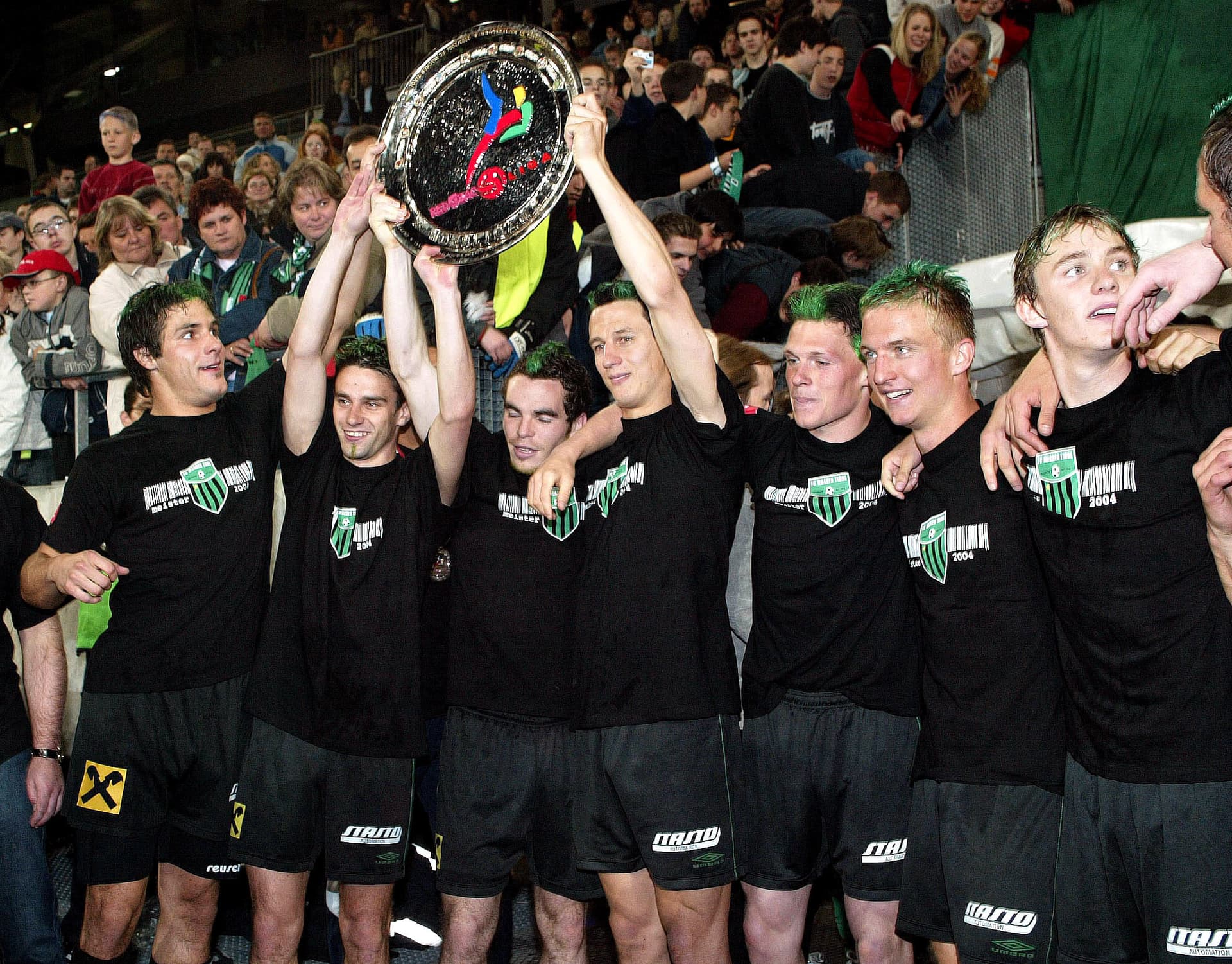 Wacker Innsbruck feiert den 2.Liga Titel