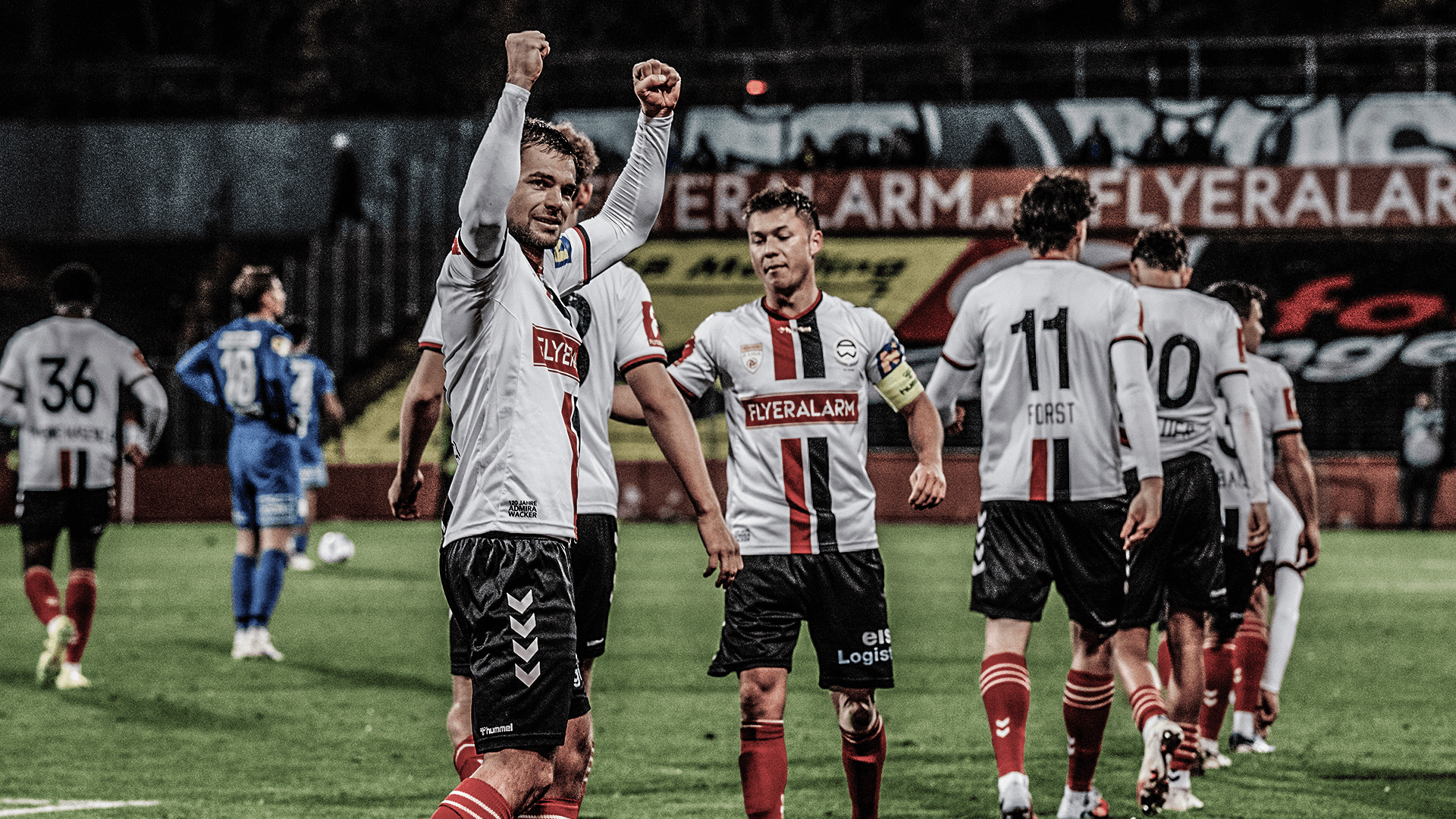 Admira Wacker Spieler jubeln